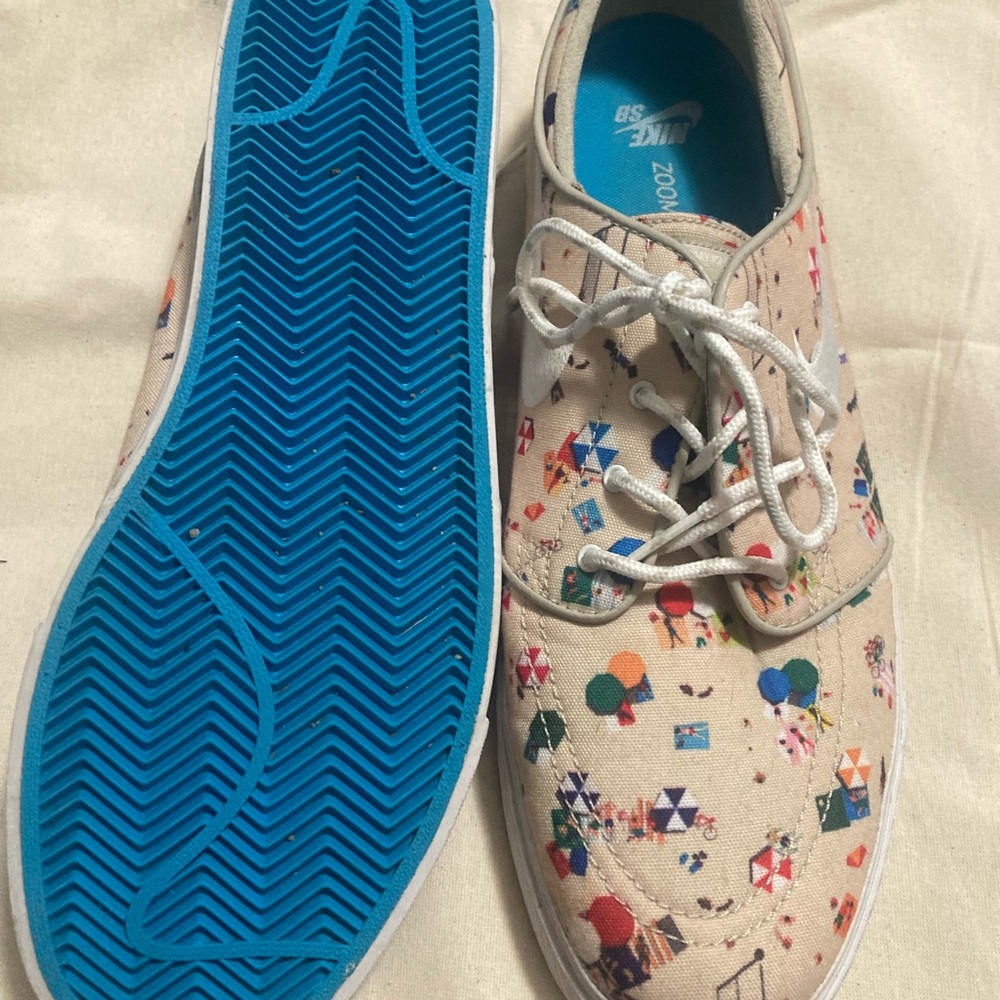 Nike SB Canvas Sneakers with Colorful Print